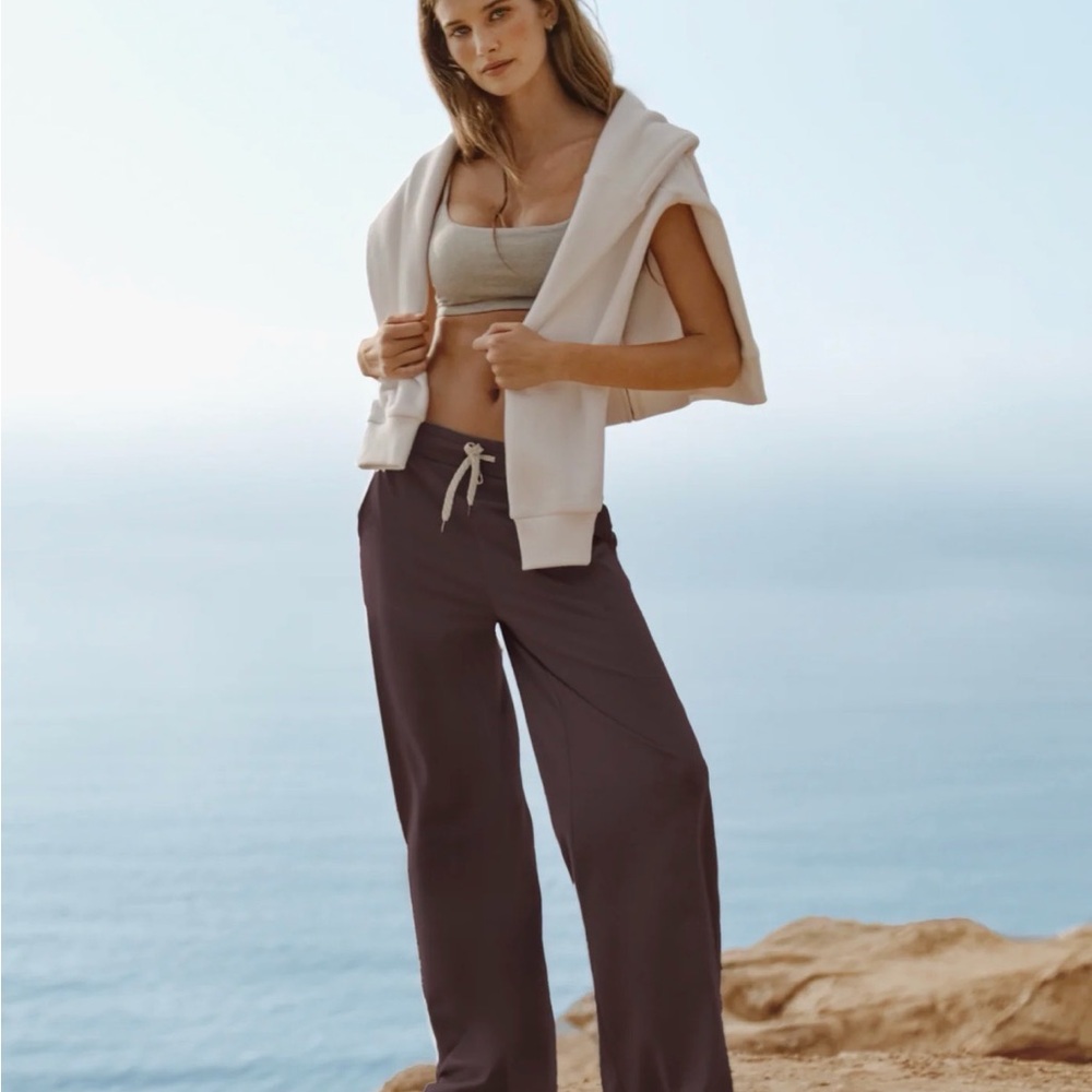 Vuori Wide-Leg Drawstring Pants In Java Heather - image 1